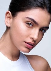 skin-myth-does-the-sun-help-acne